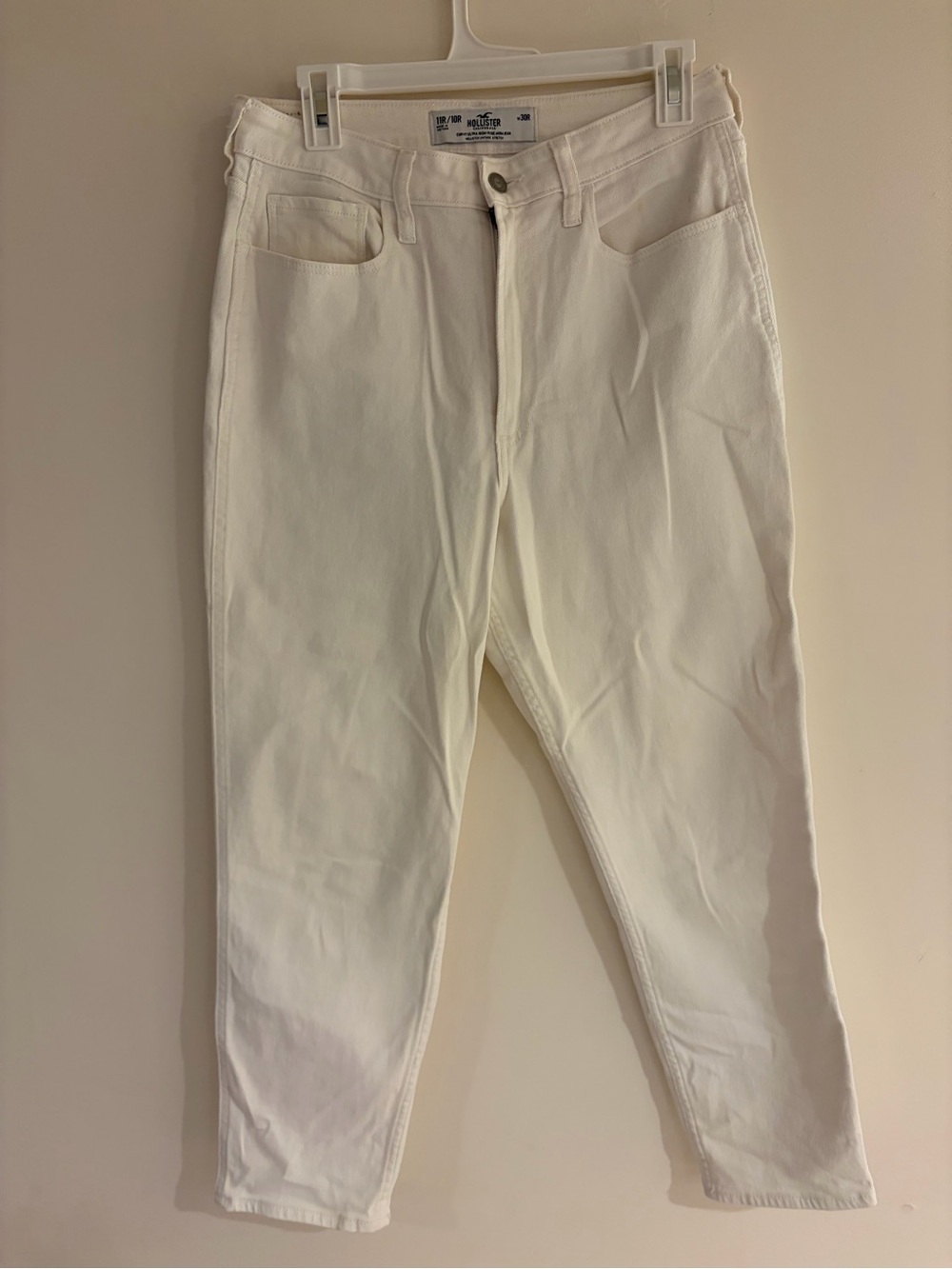 Women’s White Jeans - Classic Straight Fit